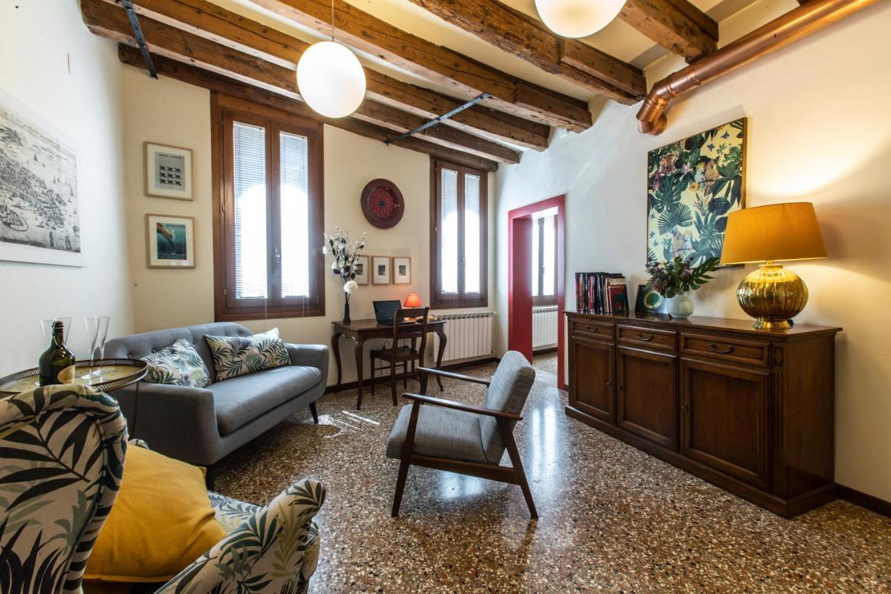 Riva De Biasio Charming Apartment ヴェネツィア エクステリア 写真