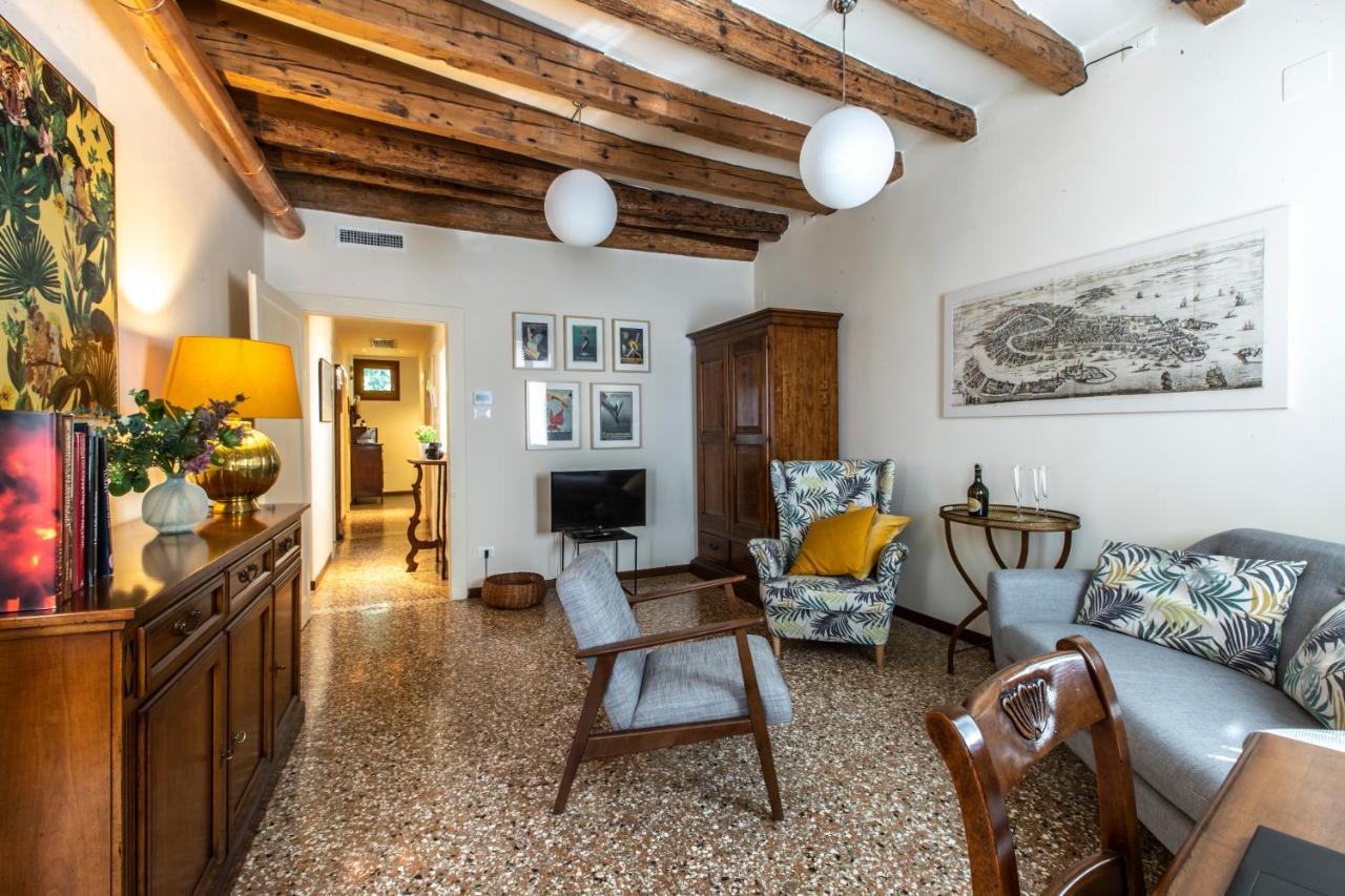 Riva De Biasio Charming Apartment ヴェネツィア エクステリア 写真
